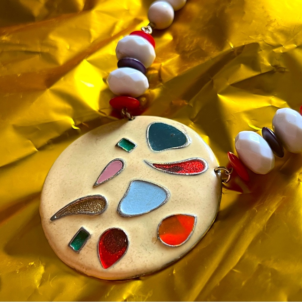 TRUE VINTAGE - 60’s to 90’s Colorful Pendant Necklace